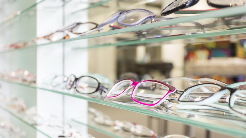 Le parcours pour devenir un opticien professionnel